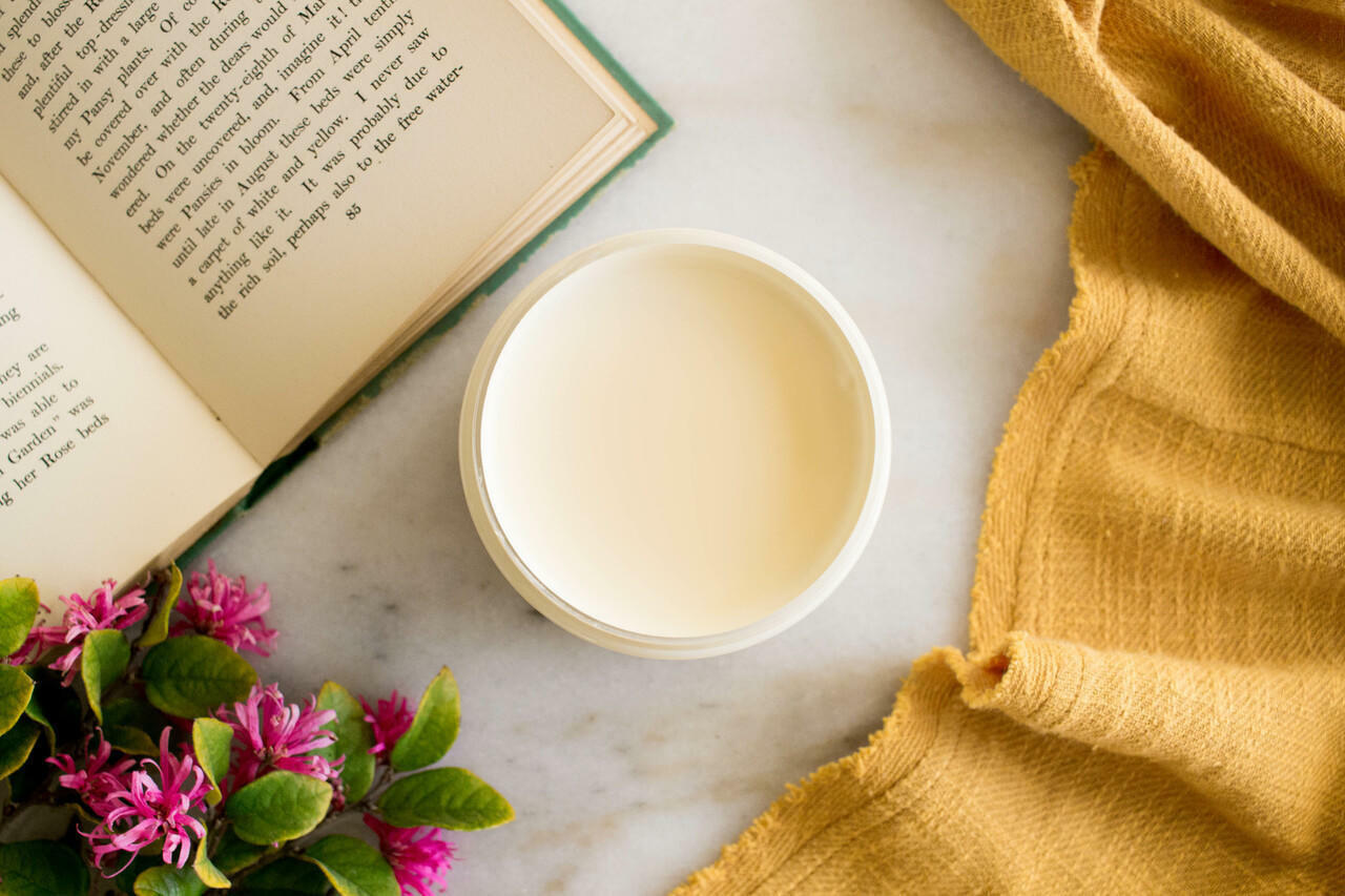 Dixie Belle Sun Kissed Silk All-In-One Mineral Paint®