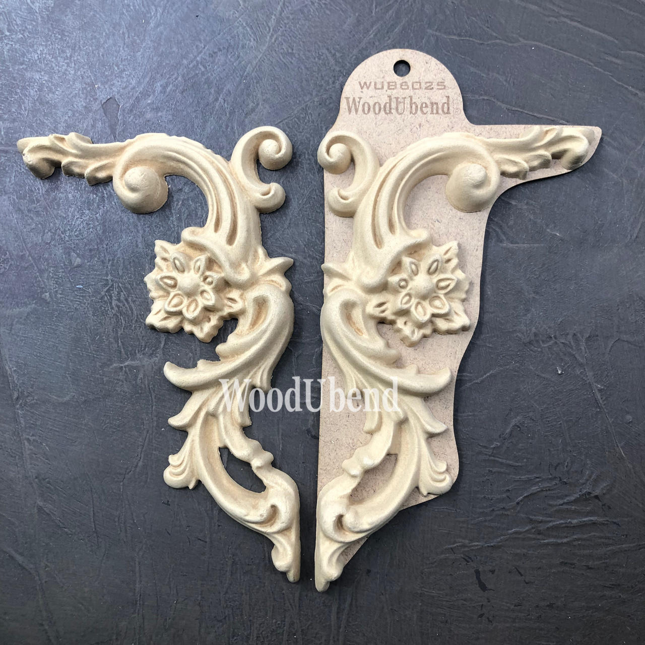 Dixie Belle Corner Applique #6025 (set of 2)