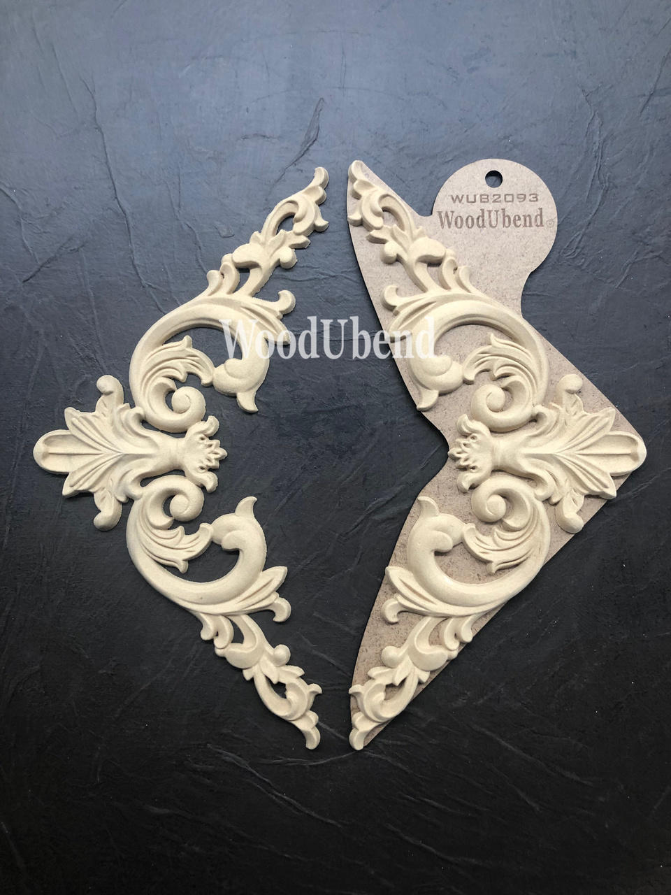 Dixie Belle Corner Applique #2093 (set of 2)
