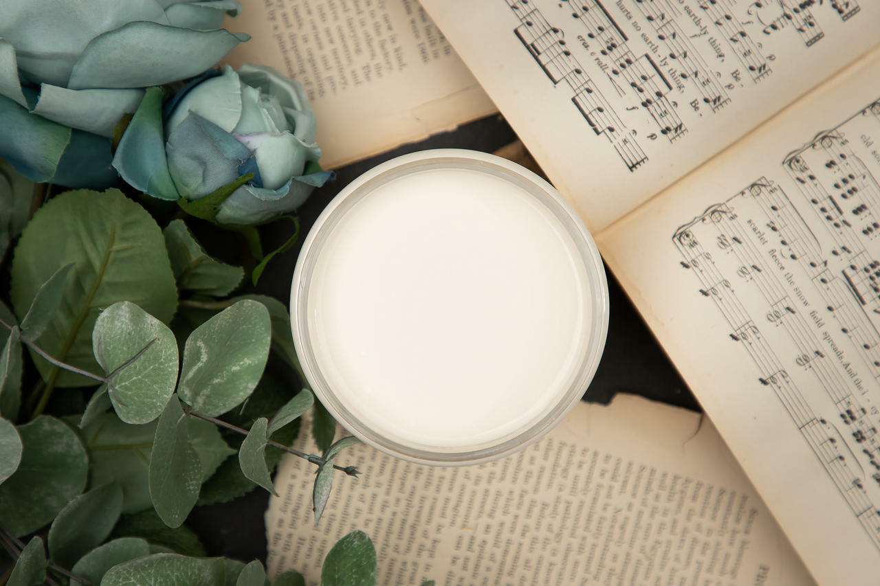 Dixie Belle Buttercream Chalk Mineral Paint