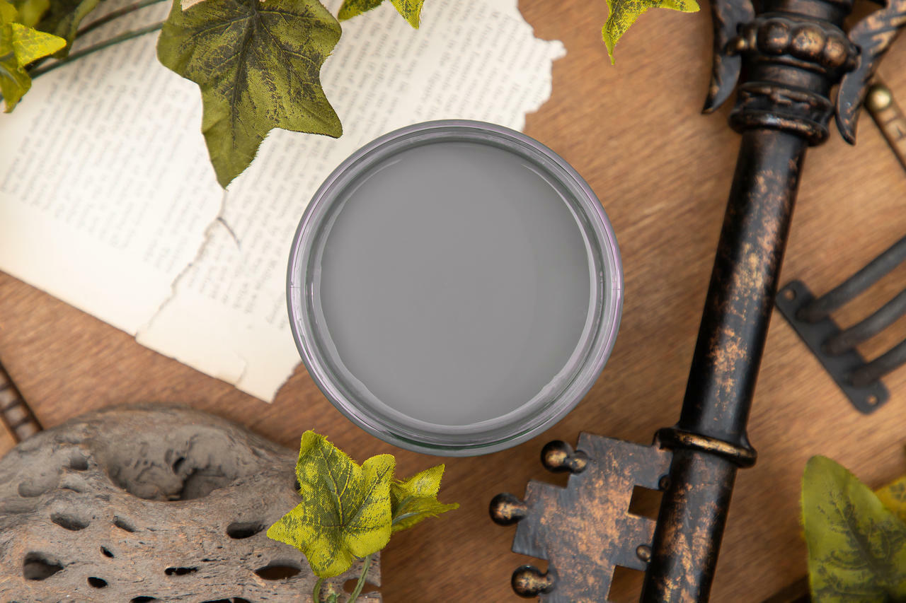 Dixie Belle Hurricane Gray Chalk Mineral Paint