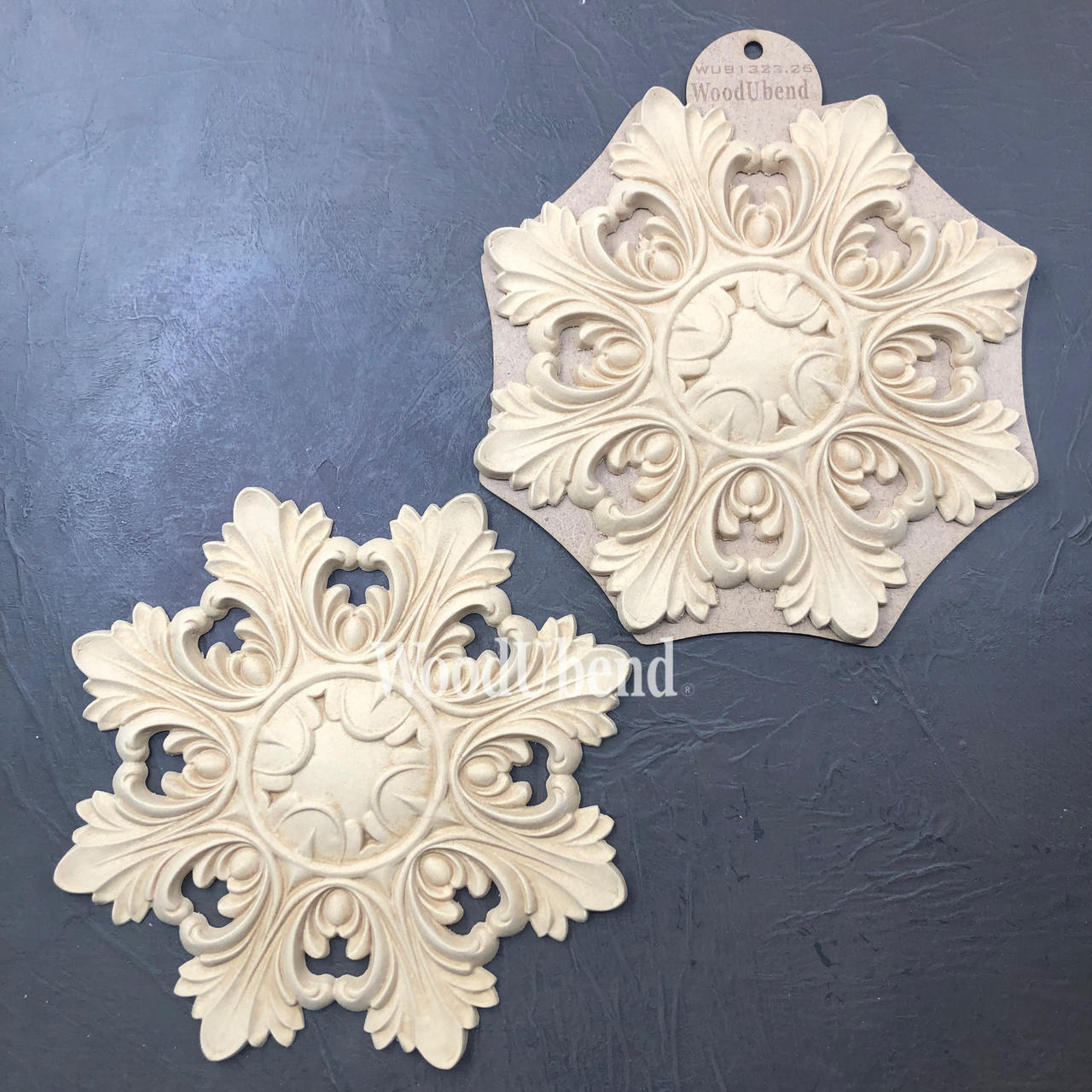 Dixie Belle Applique #1323.26 (Set of 2)