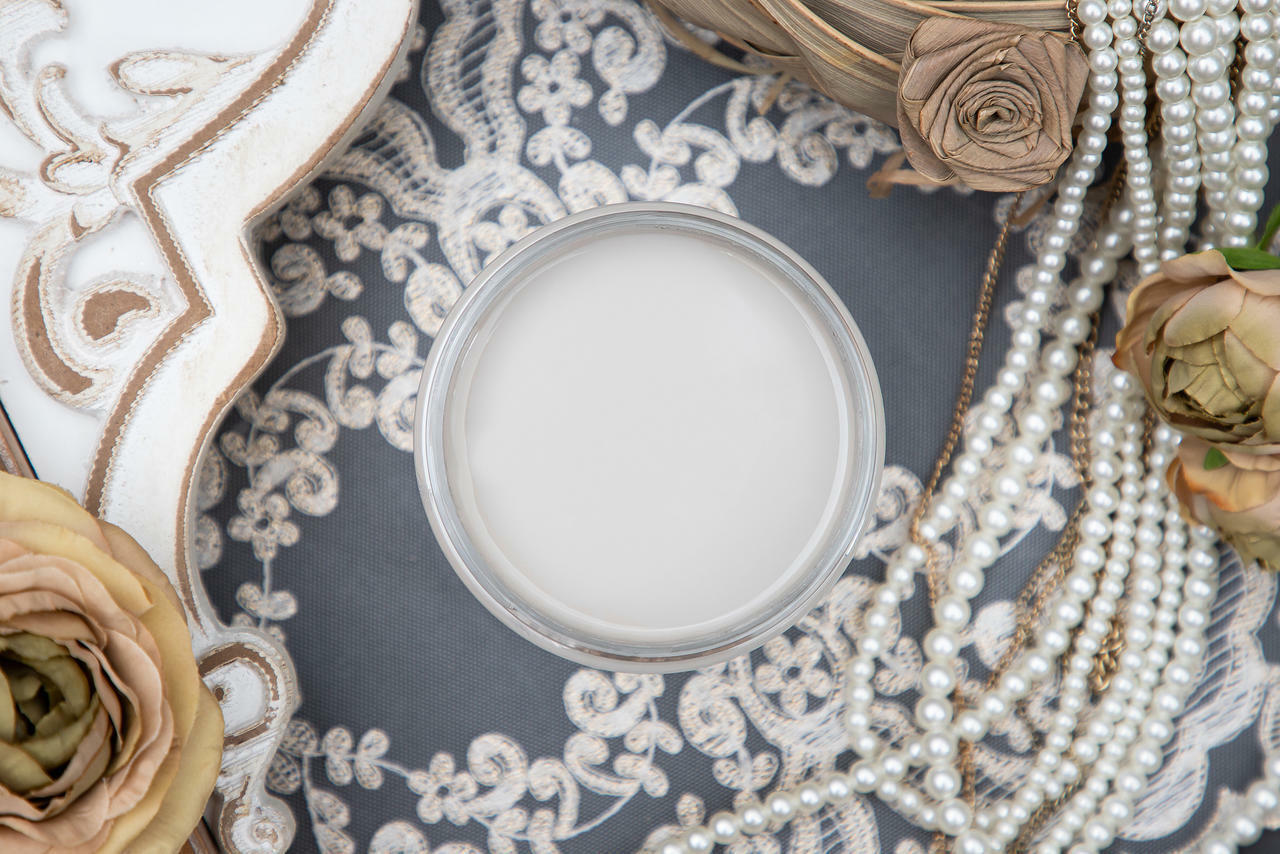 Dixie Belle French Linen Chalk Mineral Paint