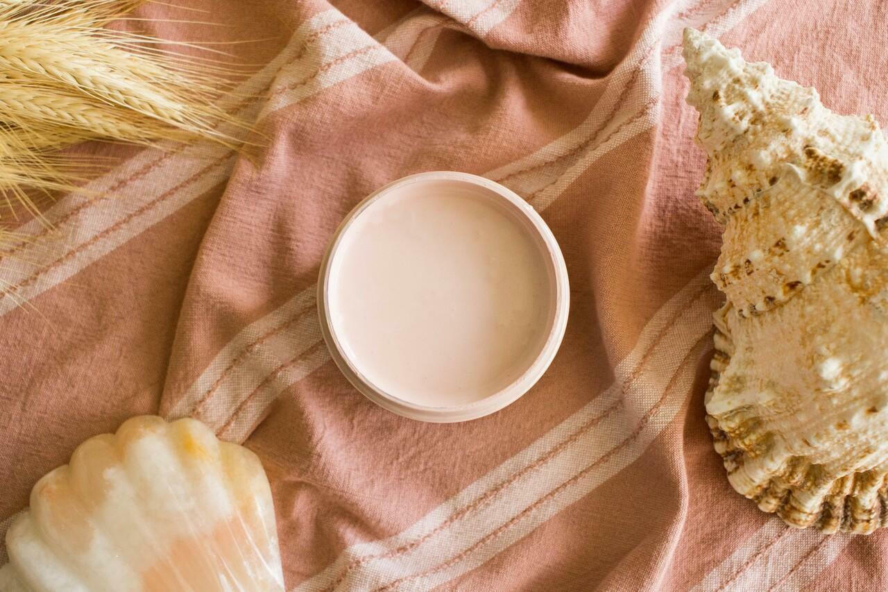 Dixie Belle Conch Silk All-In-One Mineral Paint®