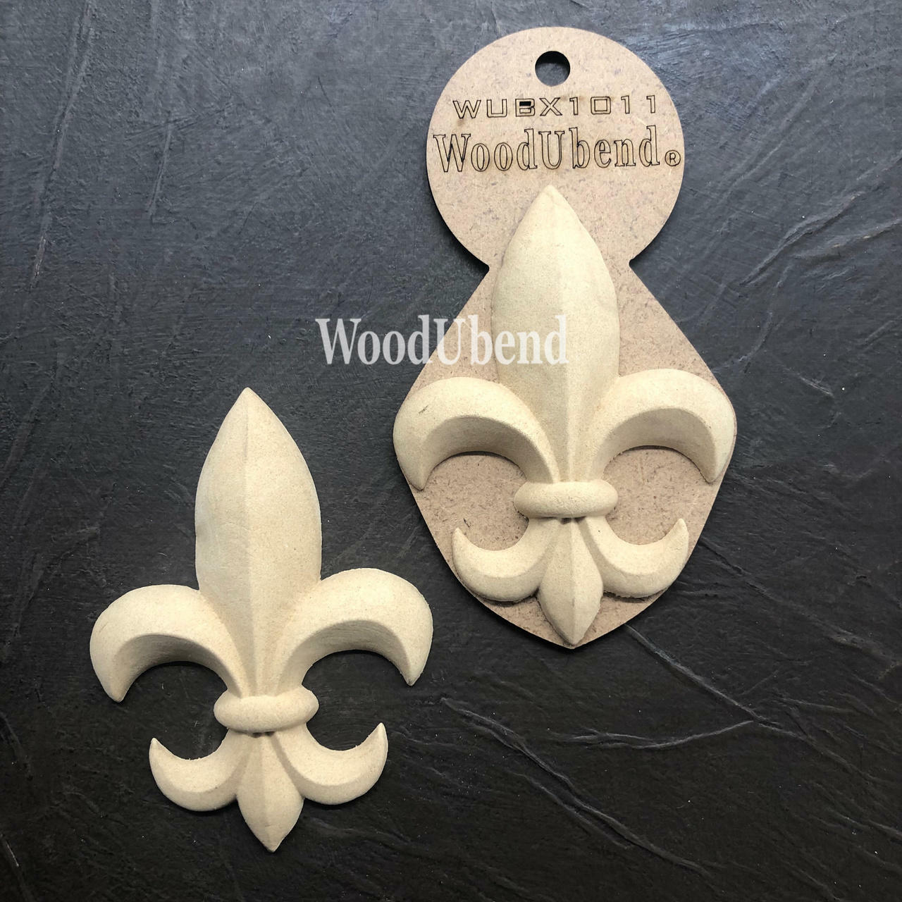 Dixie Belle Fleur-de-lis Applique #X1011 (set of 2)
