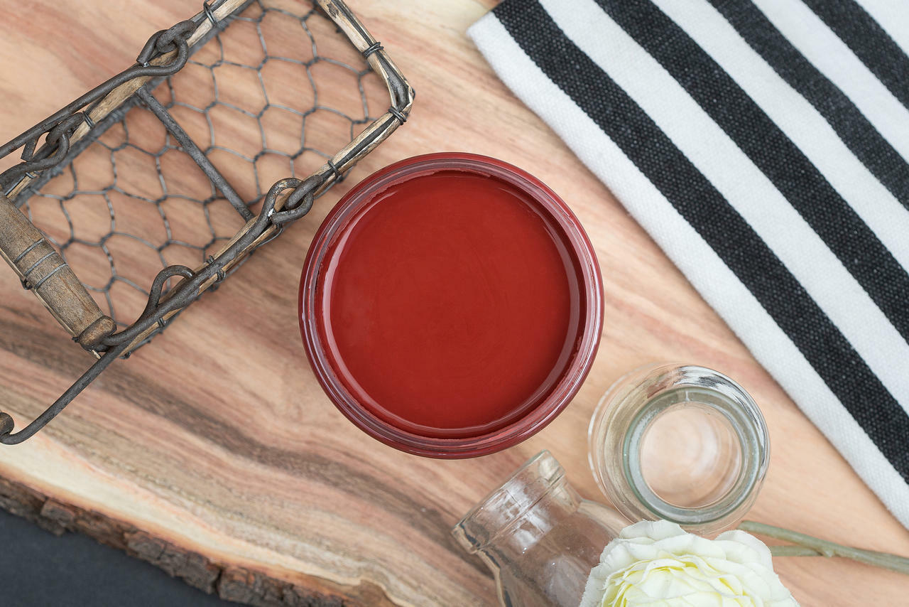 Dixie Belle Rustic Red Chalk Mineral Paint